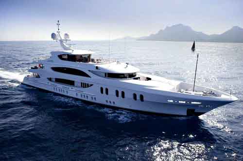 Lady Sara Mega Yacht Charter