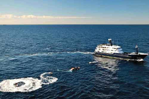 FORCE BLUE Luxury Yacht For Charter